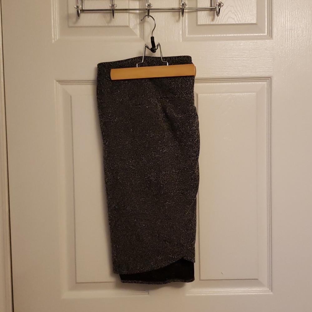 Black tweed like skirt